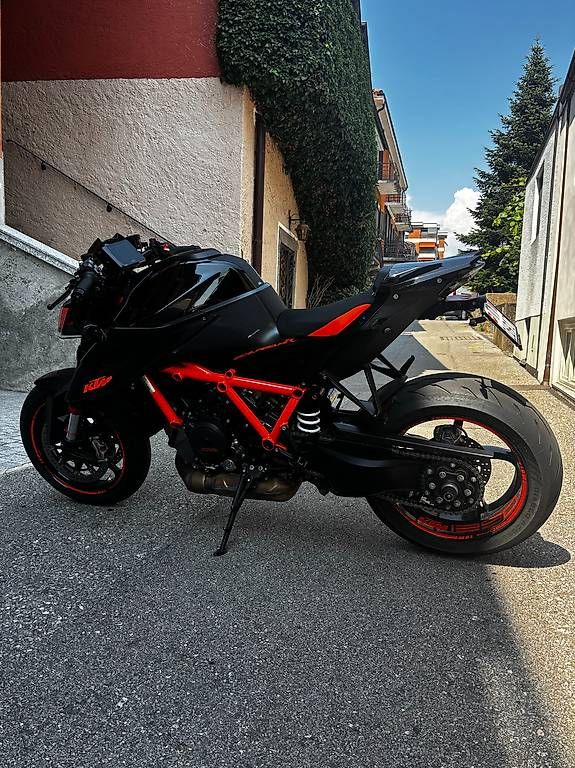 Strada: KTM 1290 Super Duke R 2020 – Usato da Melide venduto da and_zjg5 1