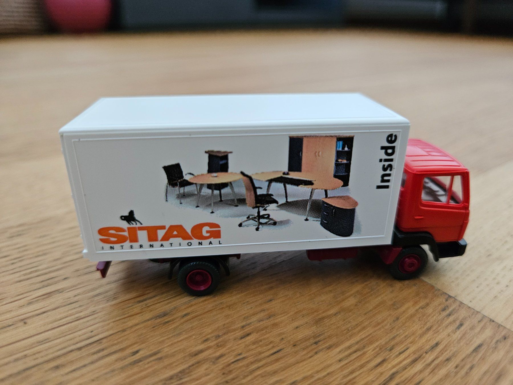 Voitures modèles: Spielzeugauto – D'occasion à Rheineck par Freibach9424