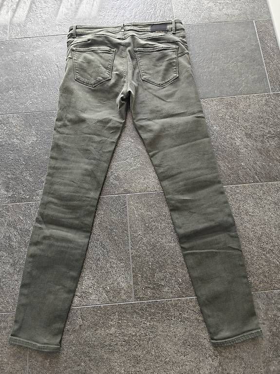 Brax Jeans: Brax Hose, Grösse 40L – Gebraucht aus Samedan von t_p_8nvs 1
