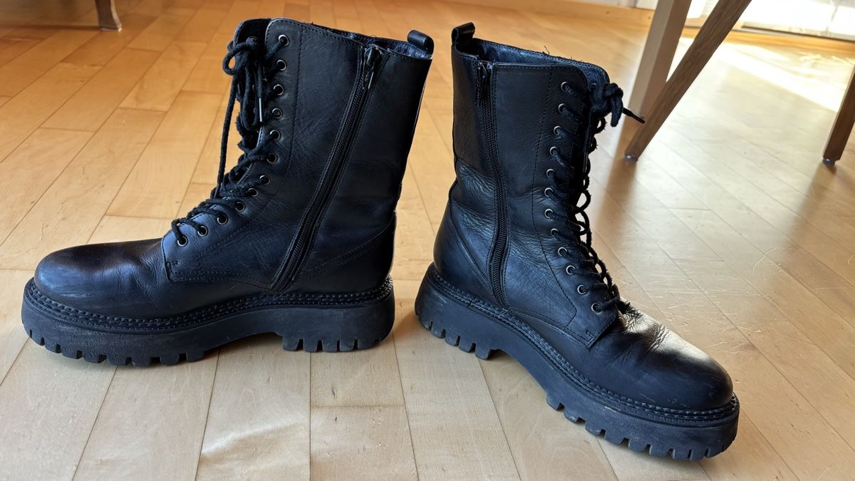 Scarpe da donna: Bottines motarde echtes Leder , taille 40 – Usato da Pomy venduto da Pomnath 3