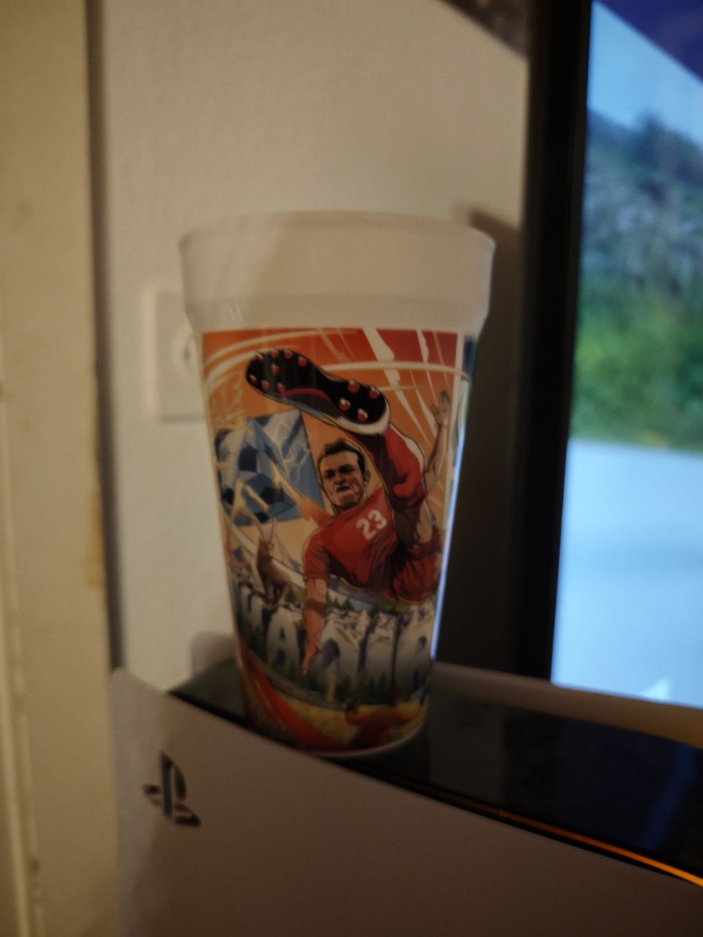 Verres: Becher Mc Donalds – Neuf (Voir description) à Sulgen par 34j_p6s2