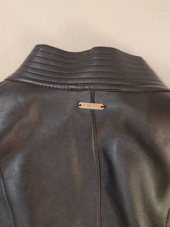 Guess Vestes: Guess Jacke schwarz Grösse S – D'occasion à Niederuzwil par Grenadine1000 3