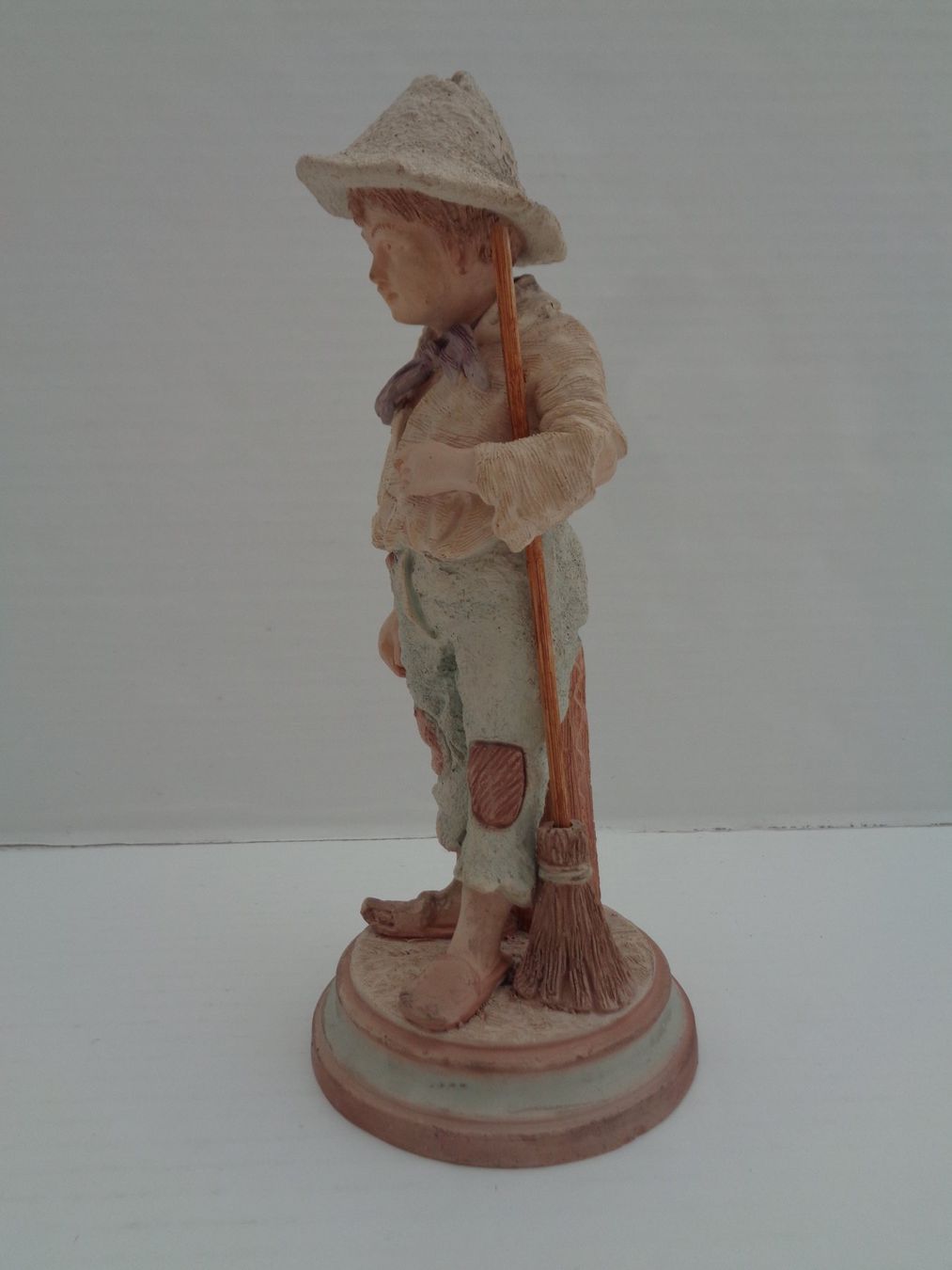 Figurines: Stalljunge aus Keramik datiert – D'occasion à Chur par omonia 1