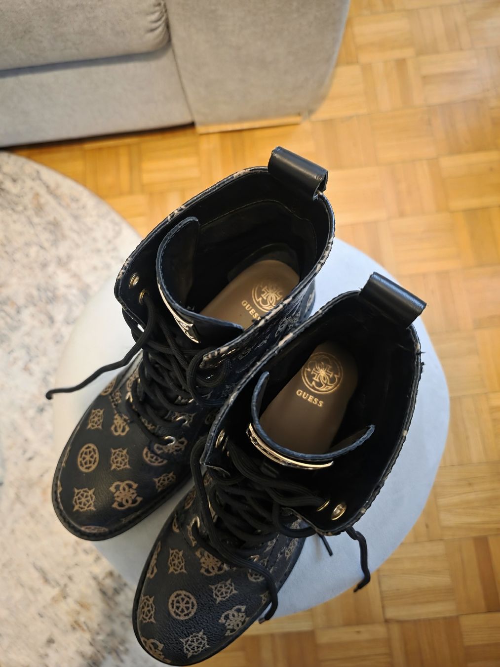 Guess Scarpe da donna: Guess Stiefeletten – Nuovo (secondo la descrizione) da Wangen b. Olten venduto da kaj.ya 3