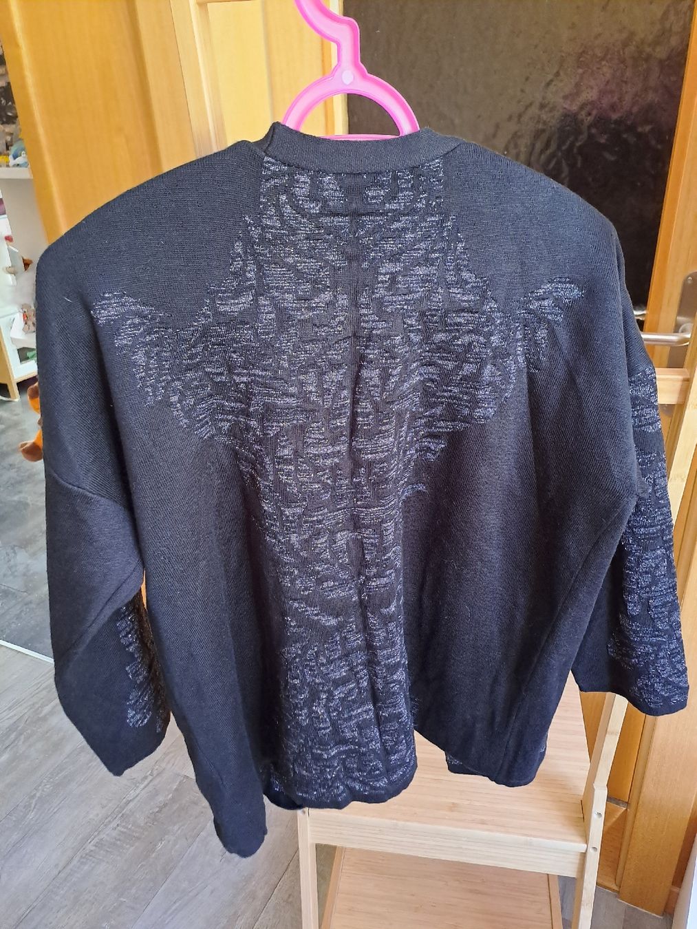 H&M Jacken: Damen Strickjacke schwarz Gr. M H&M – Gebraucht aus Rickenbach LU von bishiida 3