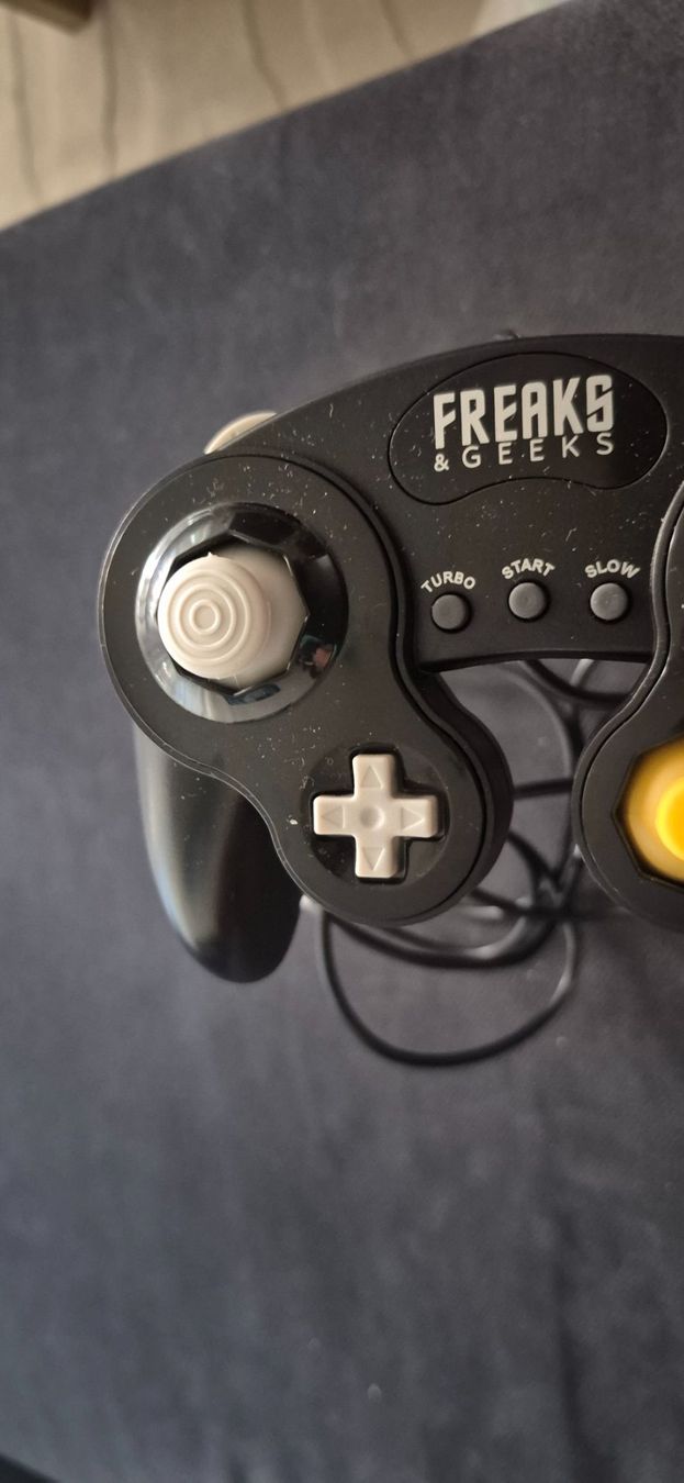 Controller: MANETTE CONTROLLER GAMECUBE FREAKS AND GEEKS RETRO GAMING – Usato da Grand-Lancy venduto da luc111 9