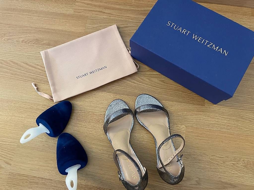 Scarpe da donna: Silberne Sandeletten Stuart Weitzman Gr. 38 – Usato da Zürich venduto da ruth024 3