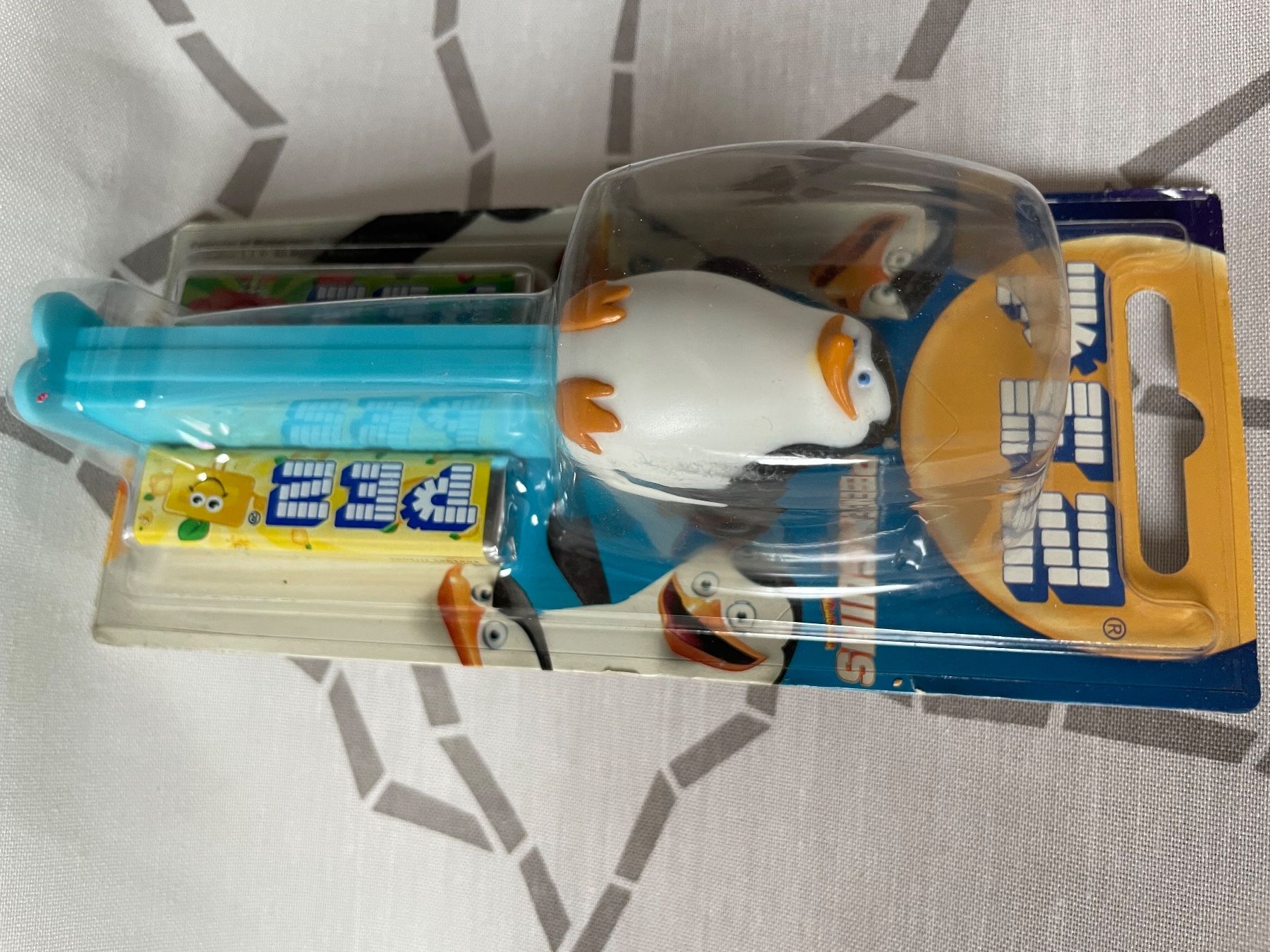Pez Statuette: 4 PEZ Penguins – Nuovo e nell'imballaggio originale da Rafz venduto da stg101 2