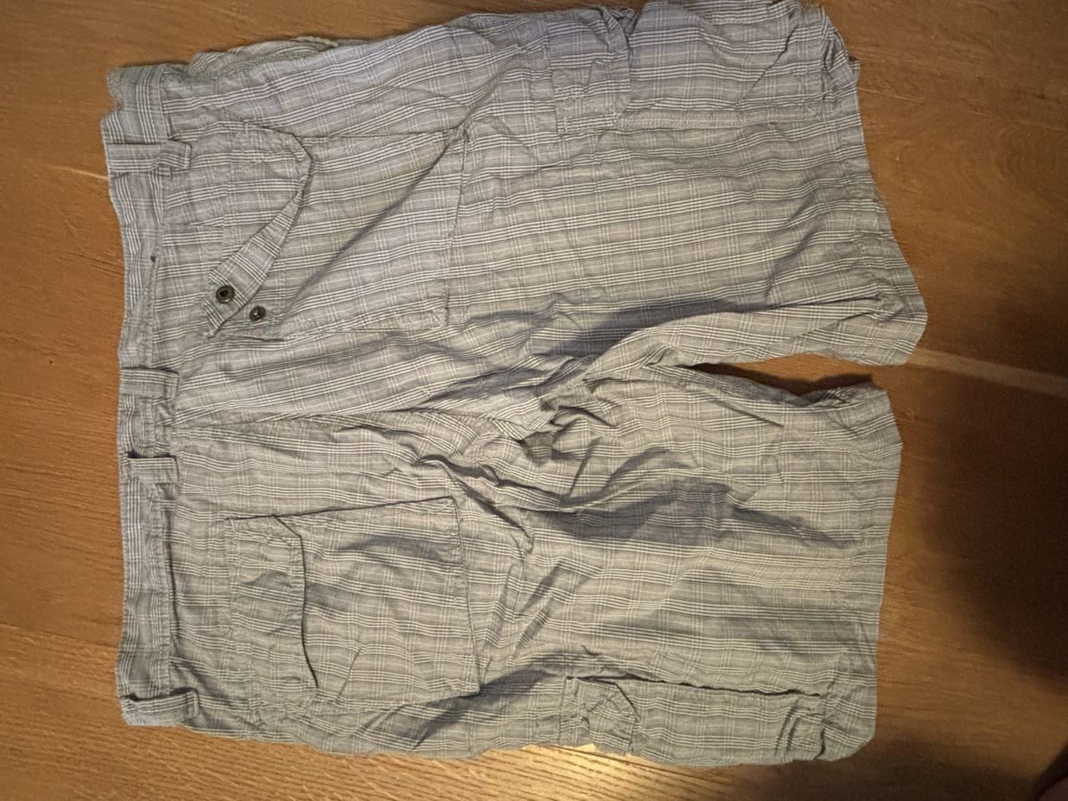 Pantalons: Shorts kariert – D'occasion à Würenlos par Ashley24 3