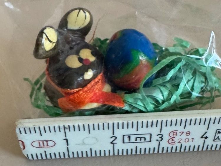 Tutte le decorazioni: Osterdeko:Miniatur Keramik-Hase mit Ei – Nuovo (secondo la descrizione) da Oberrohrdorf venduto da chilibiggi