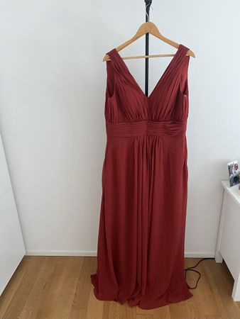 Abendkleid lang zinnoberrot Grösse 42 JJ's House neu