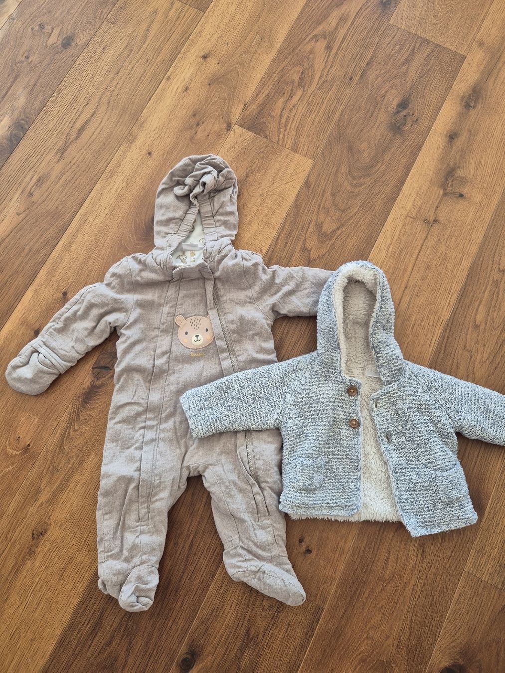 Giacche & Cappotti: Overall und Jacke, Gr. 62/68 – Usato da Siebnen venduto da sch_9hcz