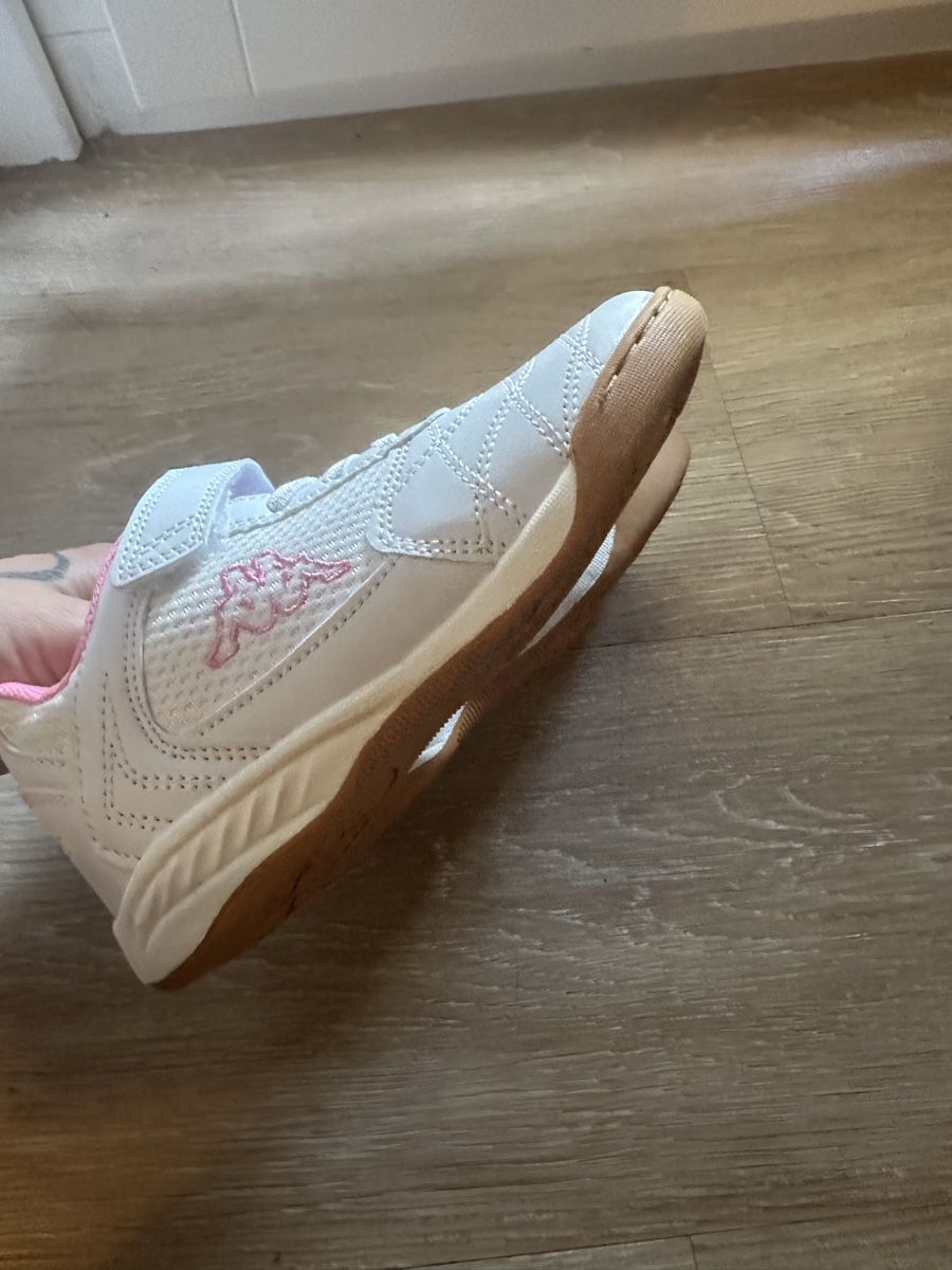 Chaussures filles: Hallenschuh – Neuf (Voir description) à Hombrechtikon par mia_rs79 1