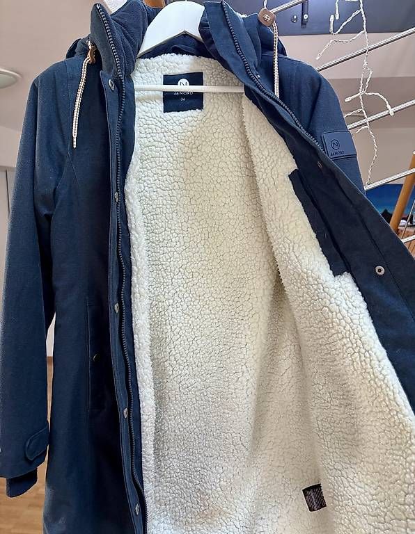 Giacche: Winterjacke – Usato da Rickenbach Sulz venduto da Erdbeertorte 1