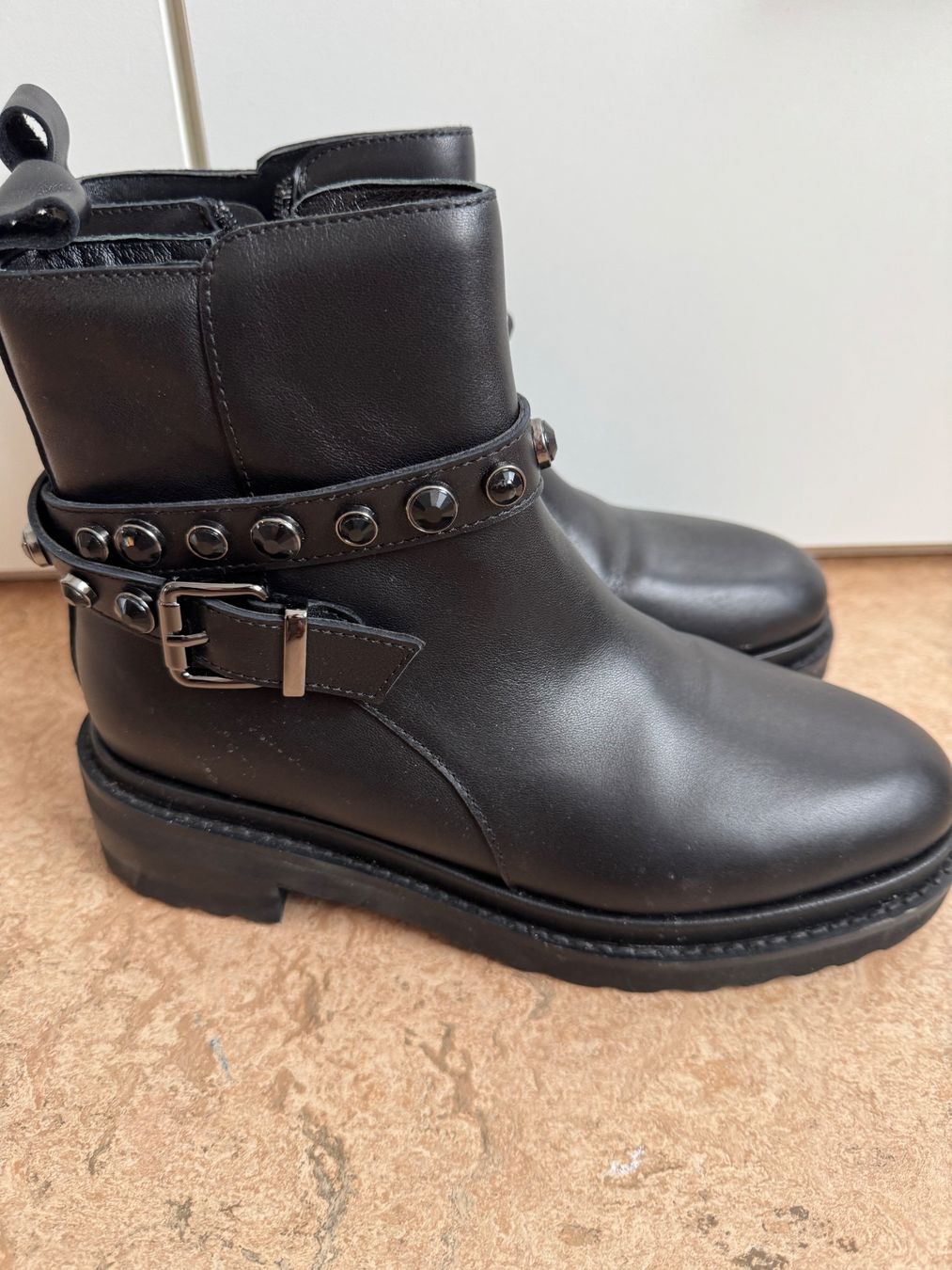 Scarpe da donna: Alma en Pena Boots Gr. 36 – Usato da Thun venduto da Iriska77 3