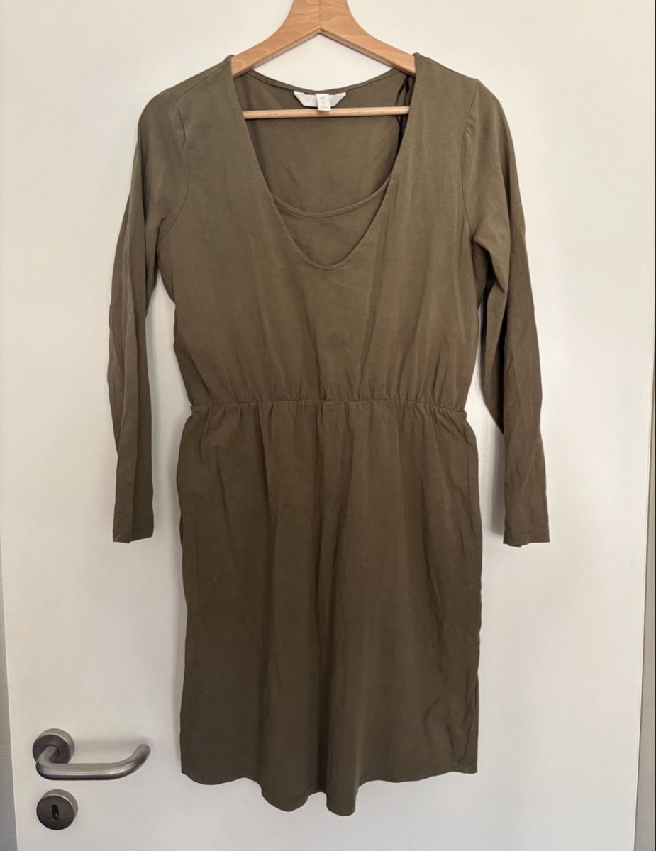 H&M Vestiti: Stillkleid Olive von H&M, Grösse M  – Nuovo (secondo la descrizione) da Biel-Benken BL venduto da frauvomfluss