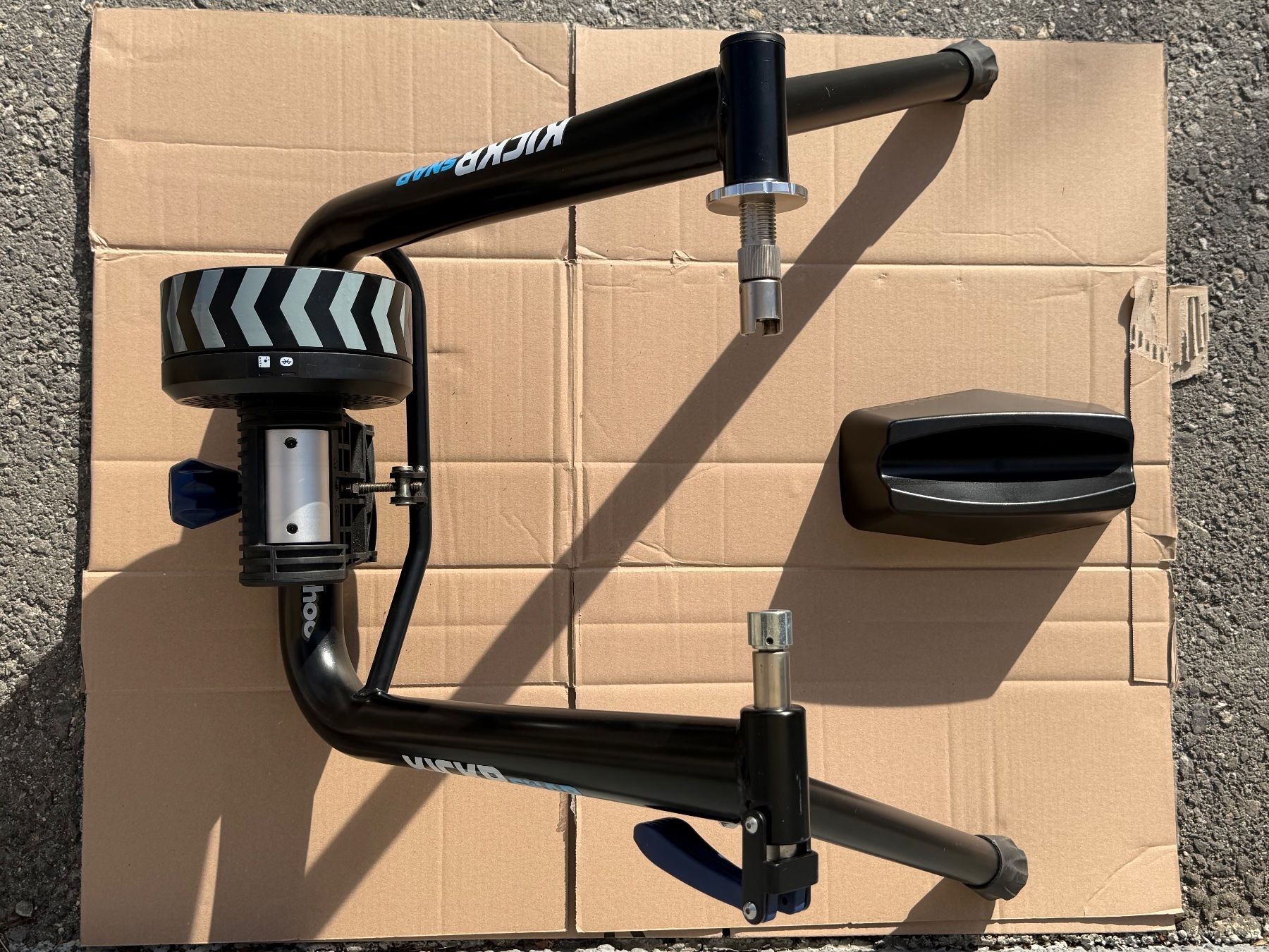 Wahoo Hometrainer: Wahoo Kickr Snap Smart Home Trainer  + Thru Axle adaptater – Usato da Botyre (Ayent) venduto da dam_nlm2 3