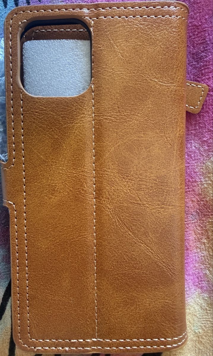 Coques & Protection écran: iPhone  IP 12 / 12 Pro Leder Wallet Case neu – Neuf avec emballage d'origine à Basel par Cora3 2
