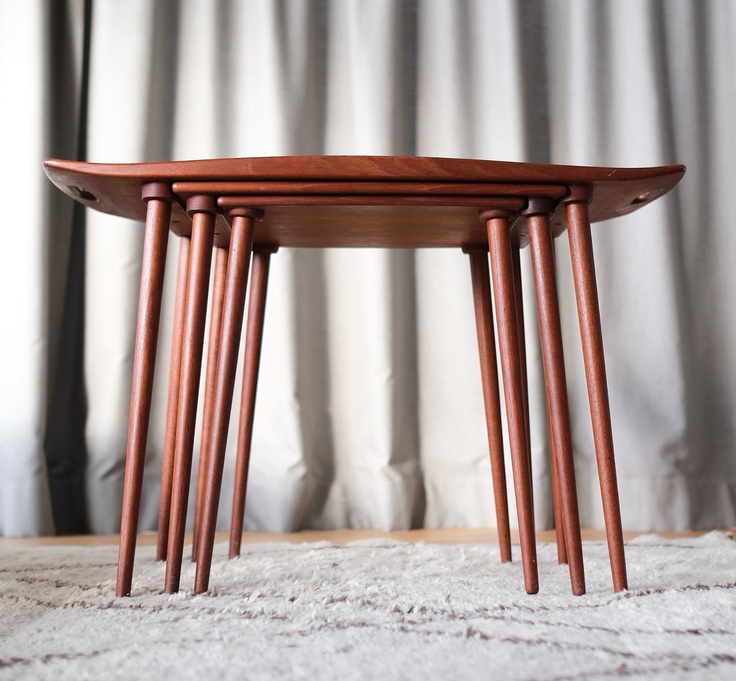 Set di tavolo e panche: Nesting tables by Jens Harald Quistgaard, Denmark – Usato da Bern venduto da Zmodern_VIN 5
