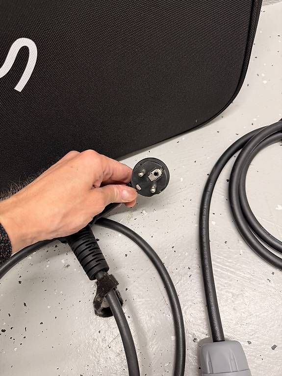 Caricabatterie: Audi Universal E-Tron EV Charger / Ladegerät – Usato da Oberägeri venduto da ThomasH7 4