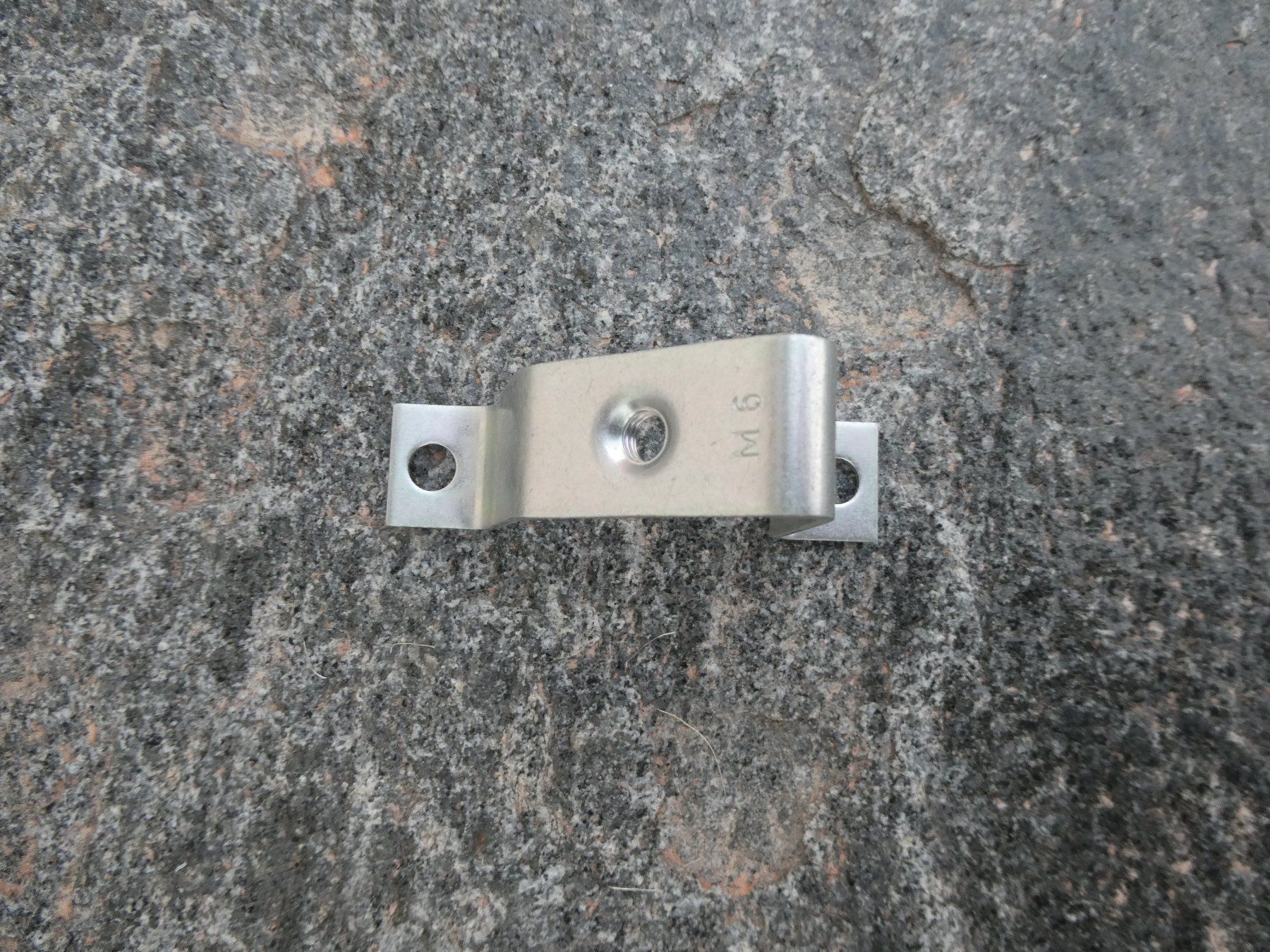 Stromzufuhr: Tragschienenträger TSTW 6/M6 – Neu und originalverpackt aus Fulenbach von Hach0 2