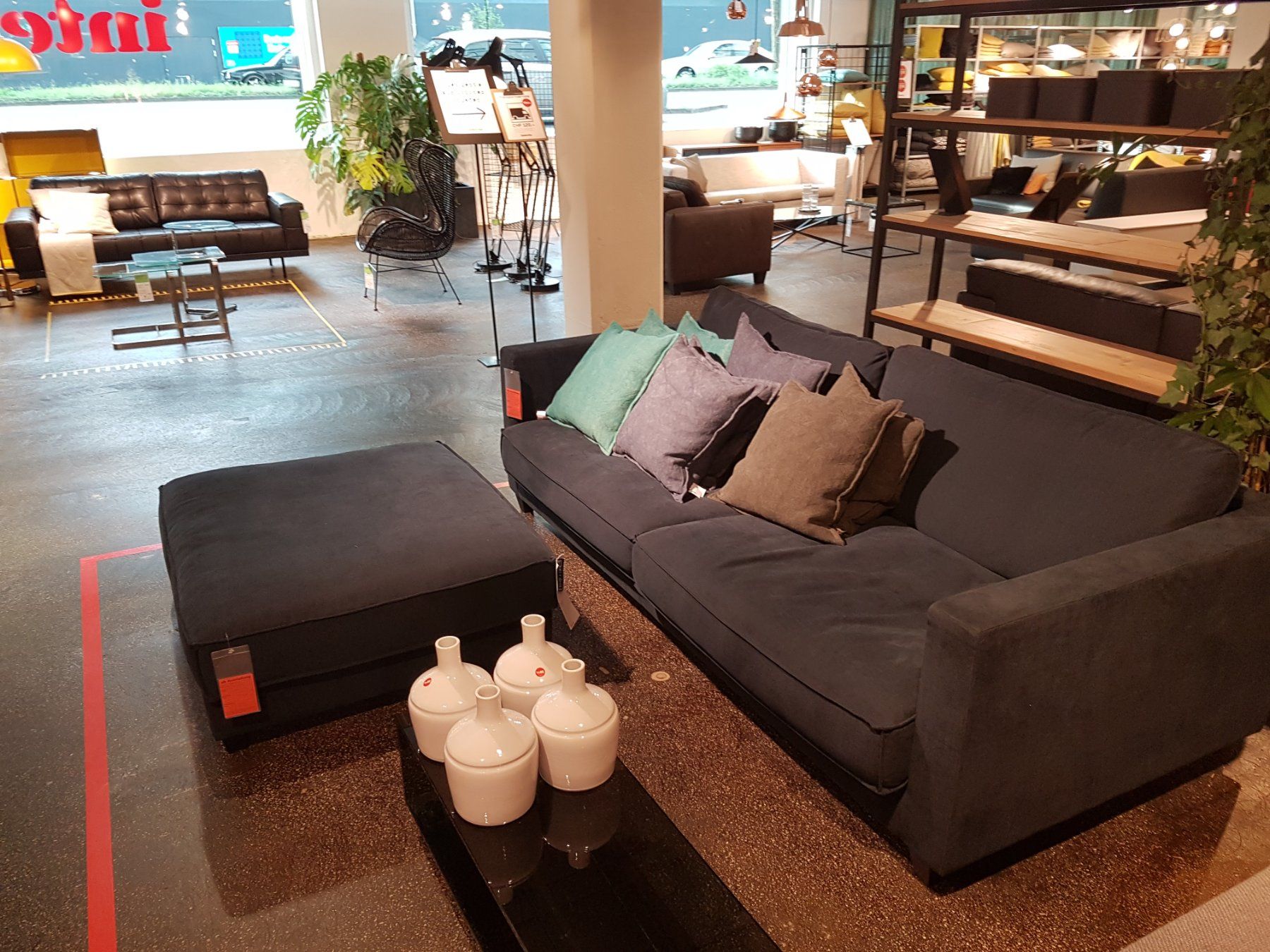 Interio Divani: Canape Interio Suisse 230cm x 110cm – Usato da Cologny venduto da Maxime1223 1