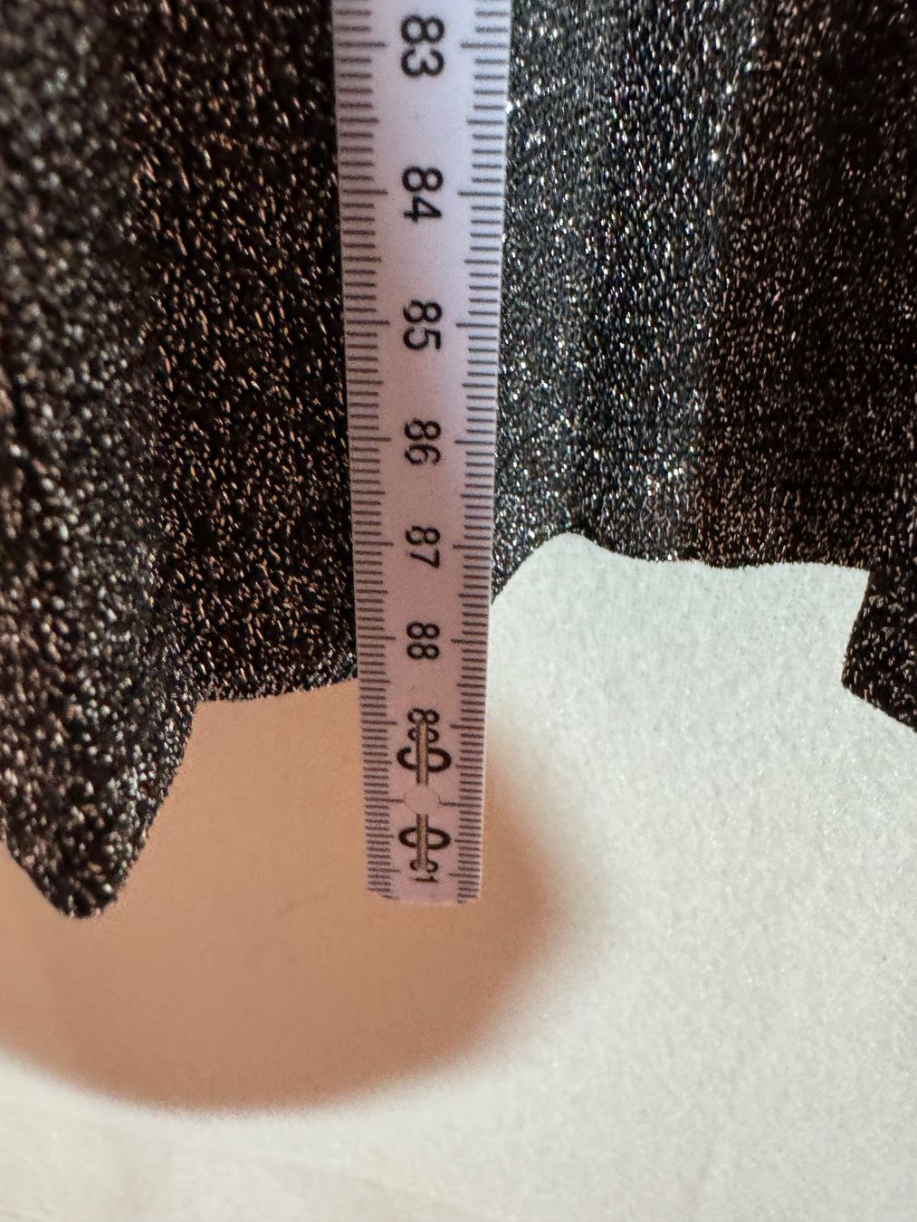 Guess Röcke: Glitzernder schwingender Rock von Guess Gr. 36 – Gebraucht aus Grosswangen von second_hand_dress 1