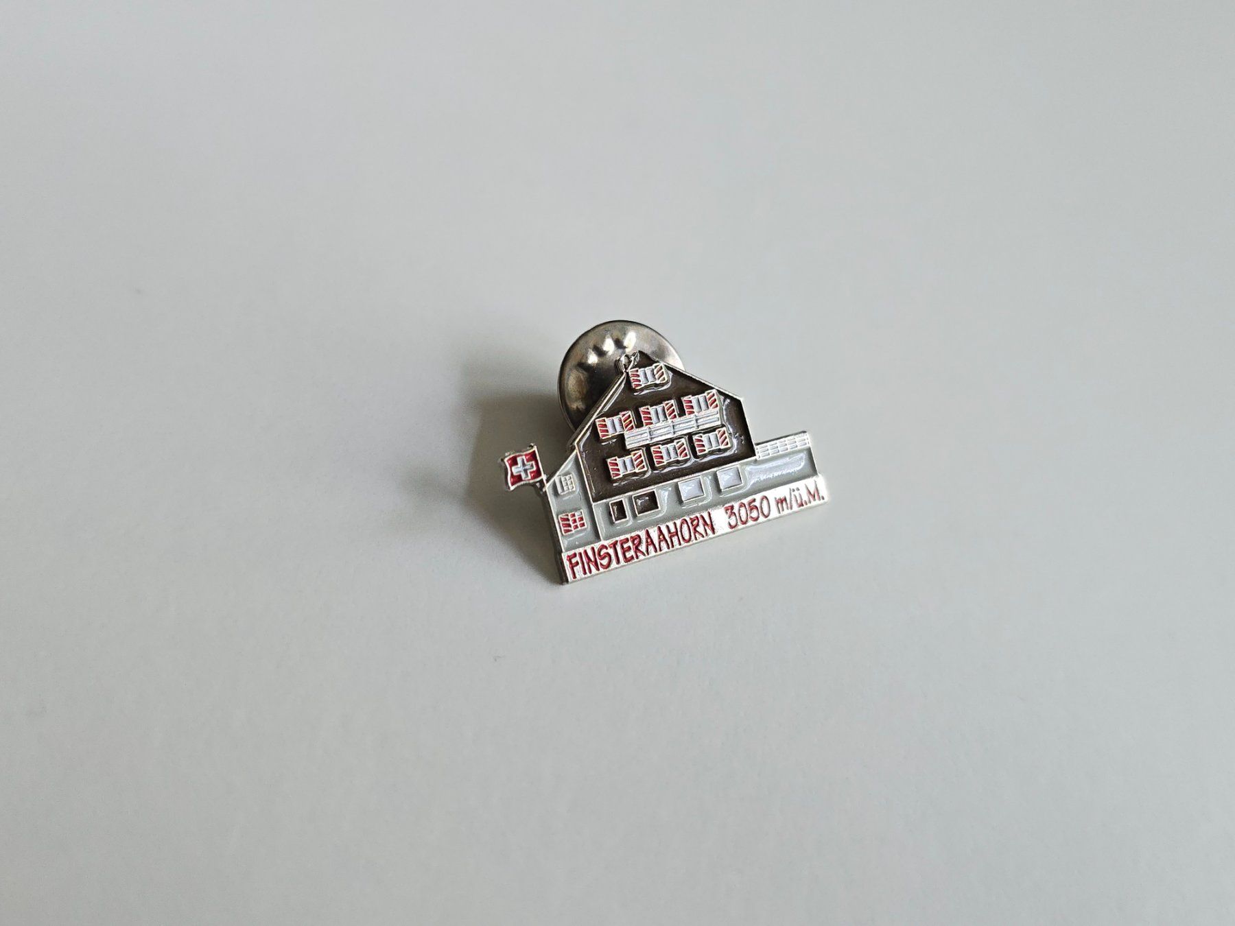 Placchette & Badge: Pin Finsteraahorn – Usato da Dättlikon venduto da Wundertuete_