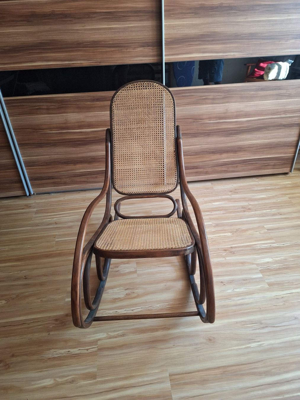 Chaises: Schaukelstuhl – D'occasion à Leuggern par Elico81