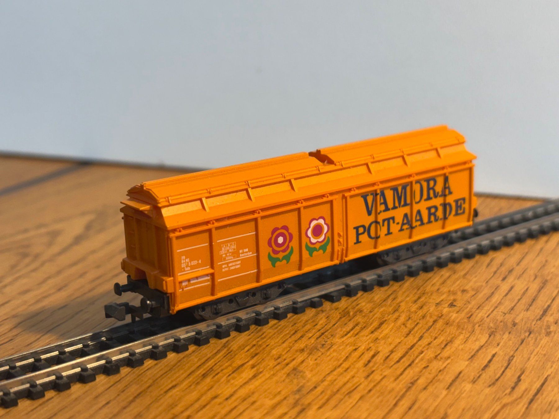 Modellini di ferrovie: e1639: Güterwagen (Spur N) – Usato da Birsfelden venduto da Birs_25 2