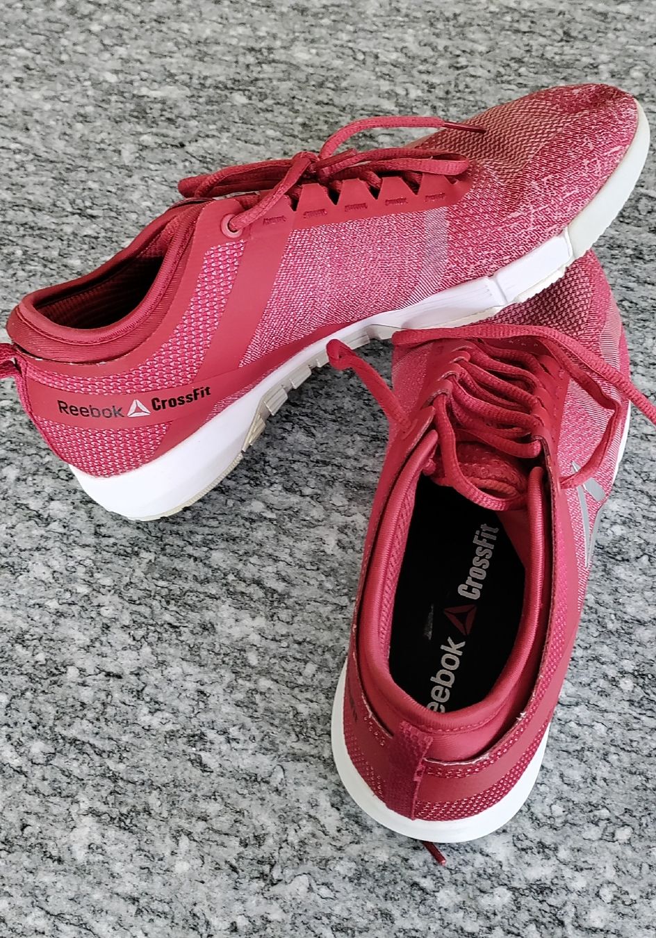 Reebok Scarpe da donna: Reebok CrossFit Trainingsschuhe Gr. 40 – Usato da Susten venduto da OggierC