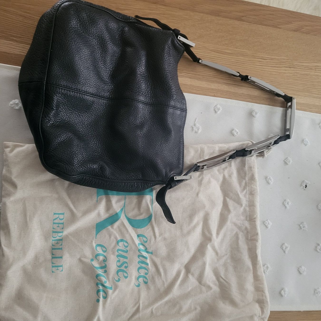 Fendi Borse da donna: Fendi Letertasche mit Metall – Usato da Rickenbach b. Wil venduto da diepe 2