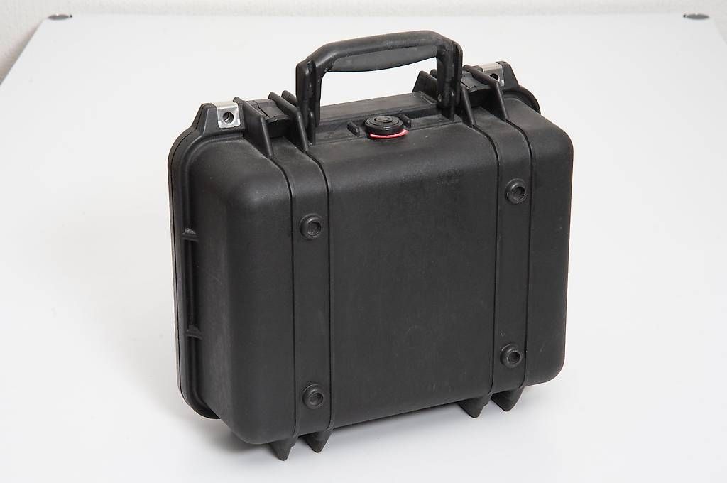Lowepro Valigie: Lowepro Genuine Pelican case – Nuovo (secondo la descrizione) da Lausanne venduto da Phlox02 3