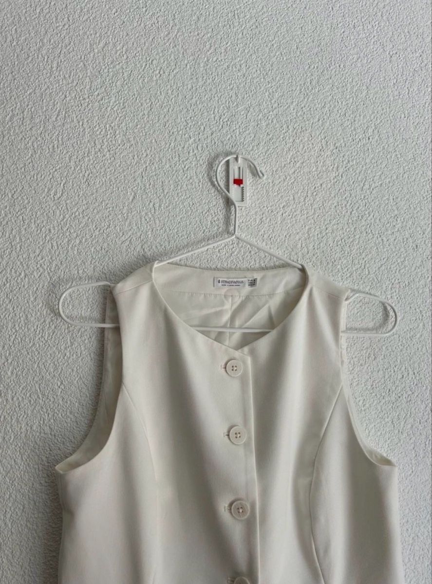 Stradivarius Top: Stradivarius Top/Weste  – Nuovo (secondo la descrizione) da Chur venduto da faja7000 1
