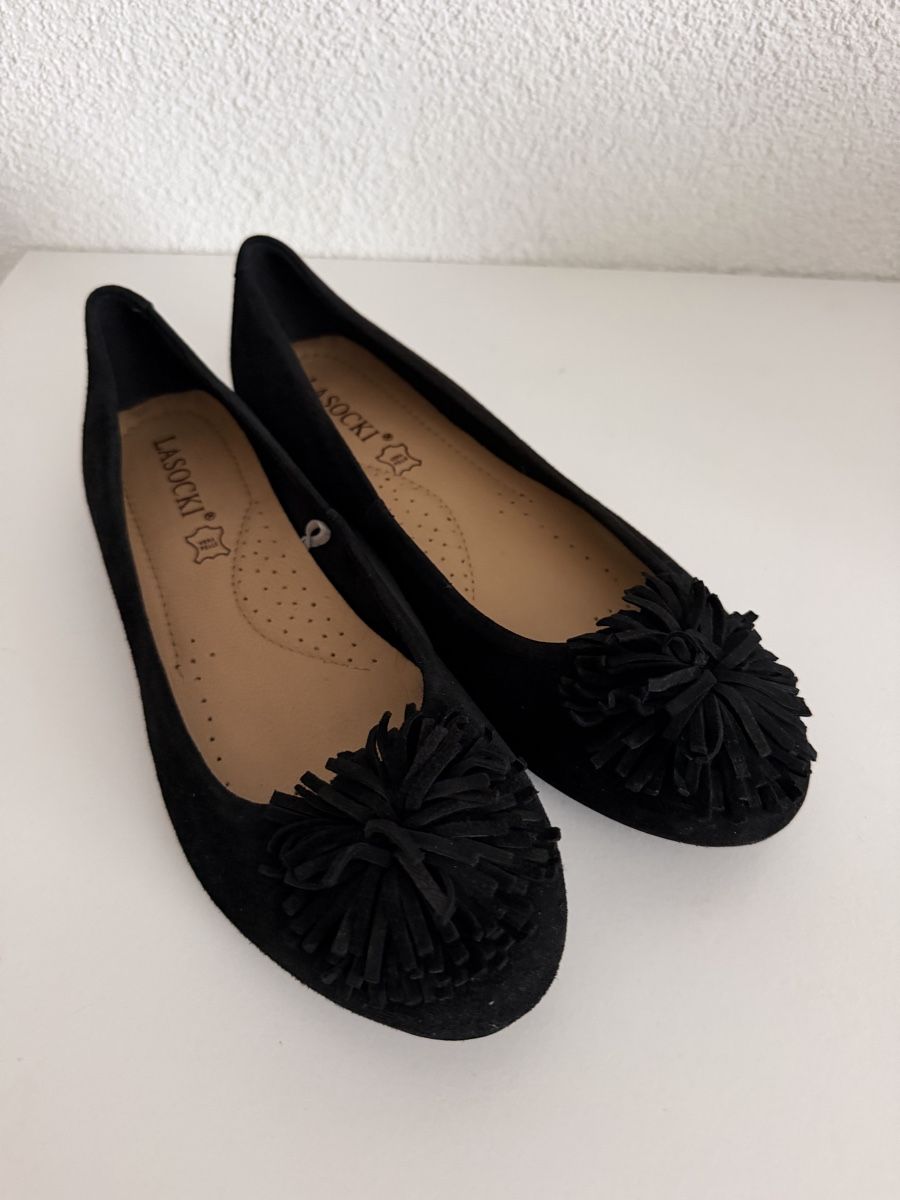 Chaussures femmes: Schwarze Ballerinas LASOCKI Grösse 38 mit Bommel – Neuf (Voir description) à Langnau am Albis par Schneeflocke92 5