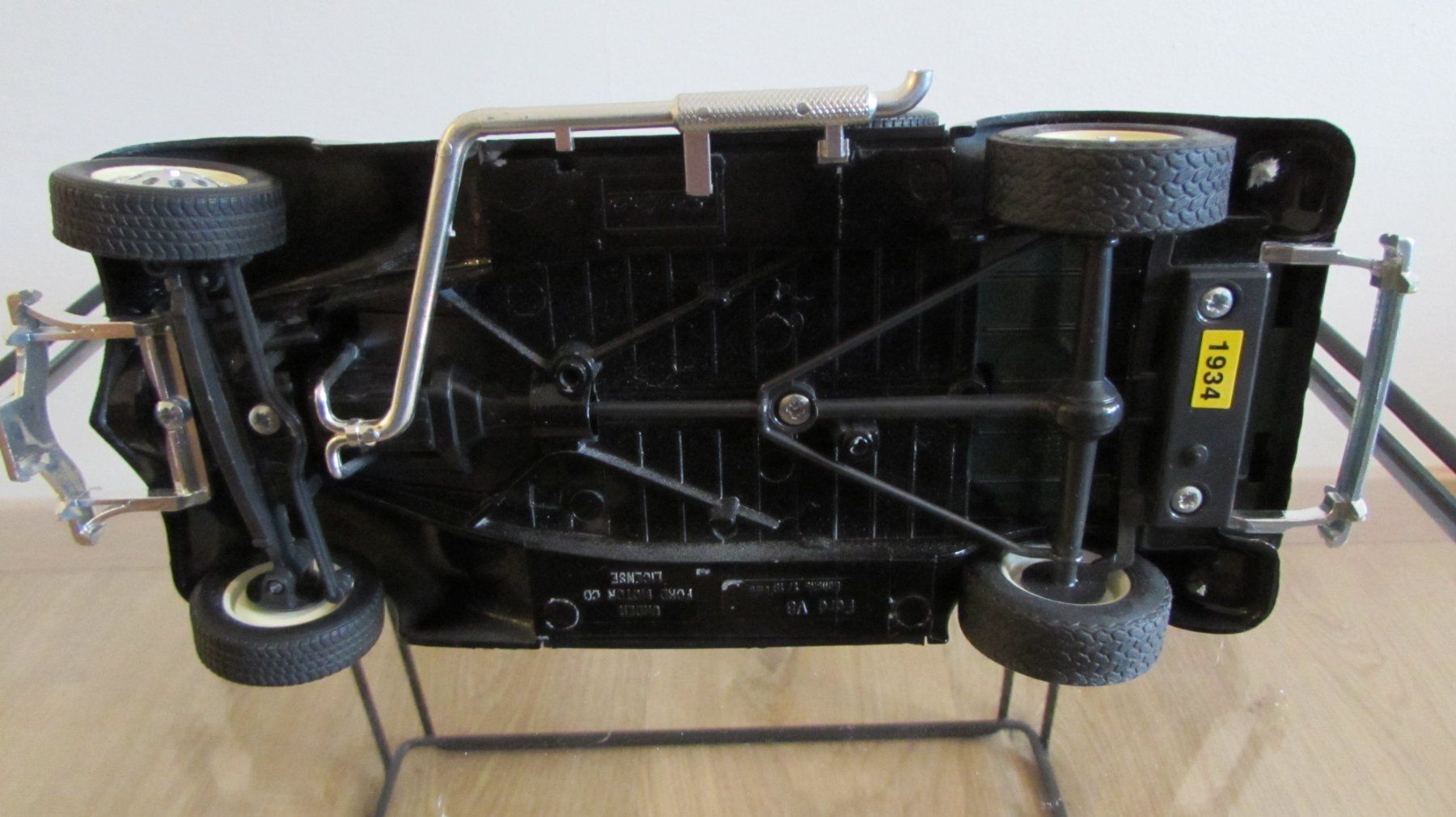 Modellini d'auto: Alte Auto-Modelle:1934 Duesenberg & Ford V8 1934 – Usato da Weesen venduto da Travelersplace 9