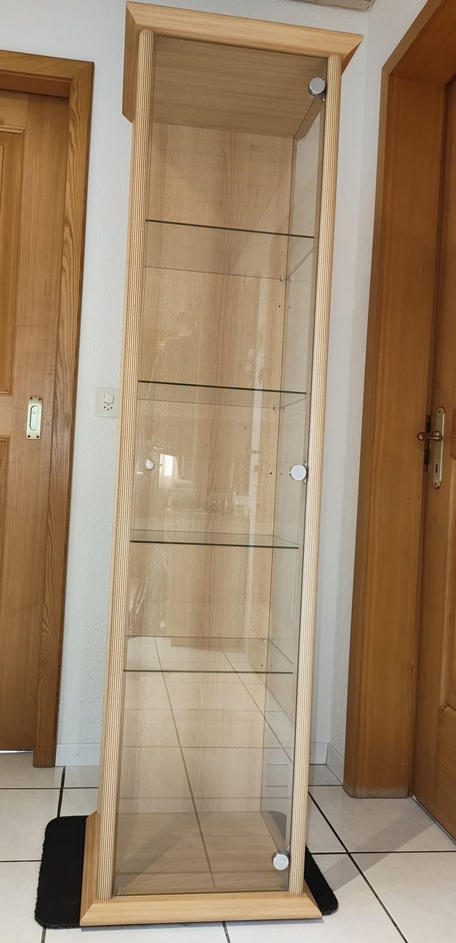 Vitrines: Vitrine – D'occasion à Gondiswil par faezgi