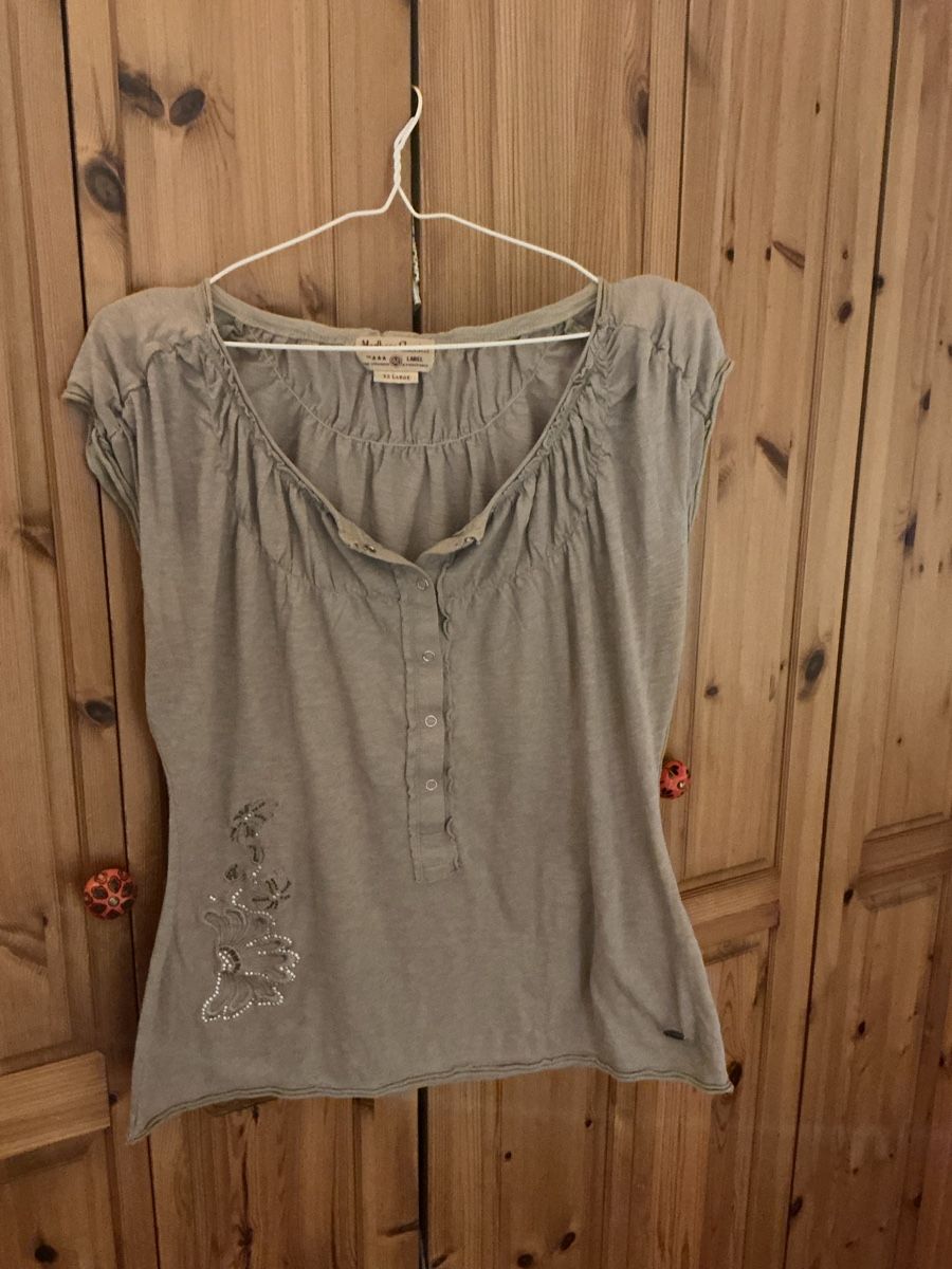 Top: Marlboro Classic 2XL taille petit – Usato da satigny venduto da cara68