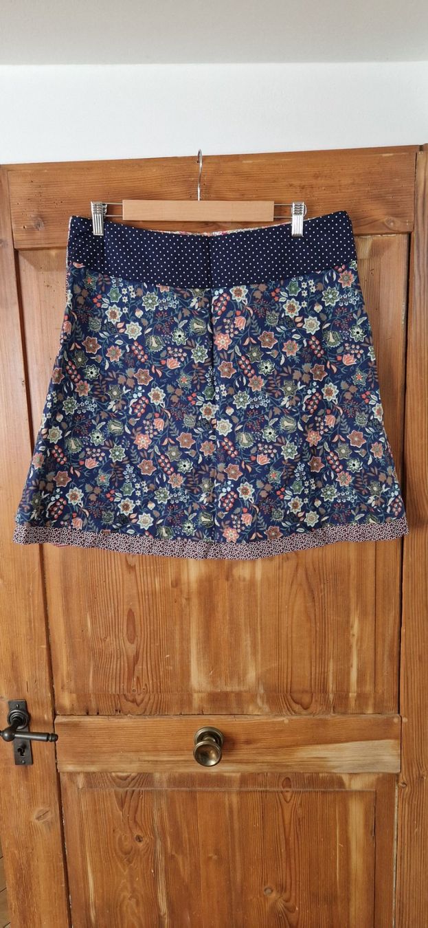 Moshiki Gonne: Moshiki Jupe Reversible neu – Nuovo e nell'imballaggio originale da Rifferswil venduto da maruna 1