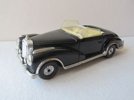 Mercedes-Benz 300 S, Corgi Toys