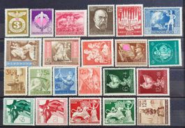 DEUTSCHES REICH: Ein Lot Postfrische ** aus 1942–1945