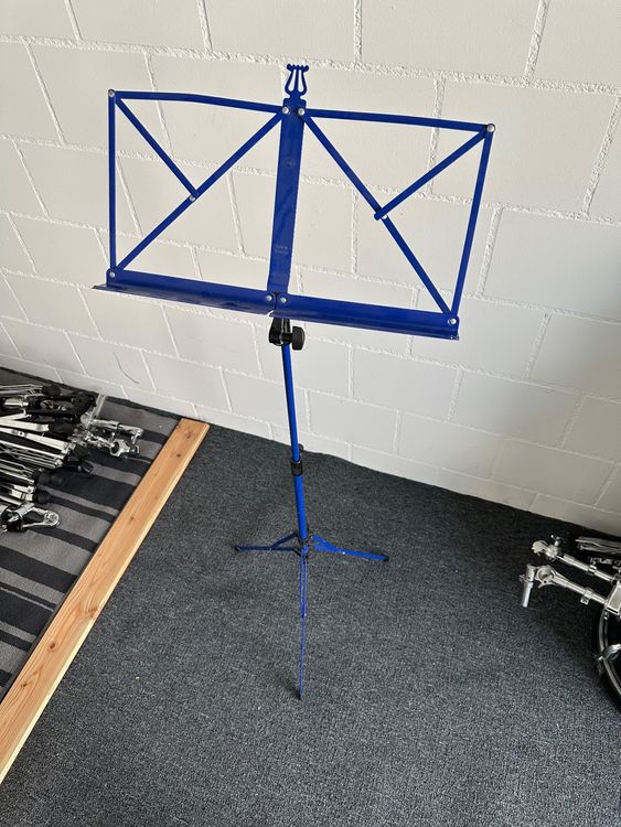 ISO TRADE Notenständer Aus Metall – Verstellbar Von 50-136 Cm, Mit Tasche, Schwarz