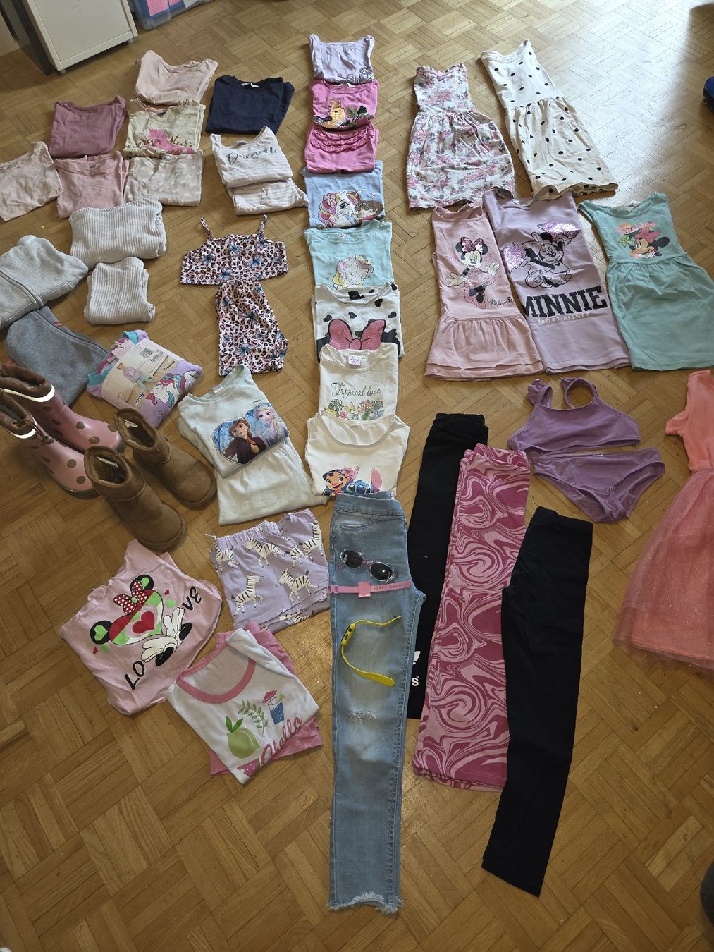 Ensembles coordonnés: grosse kleiderpackung  – D'occasion à uster par tan_vy9b