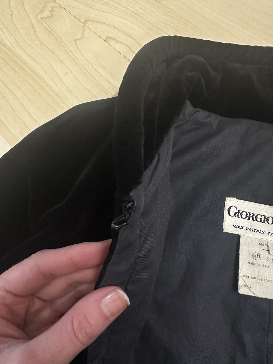 Armani Altro in Moda donna: Giorgio Armani Vintage Cape Samt – Usato da Chur venduto da LH1889 7