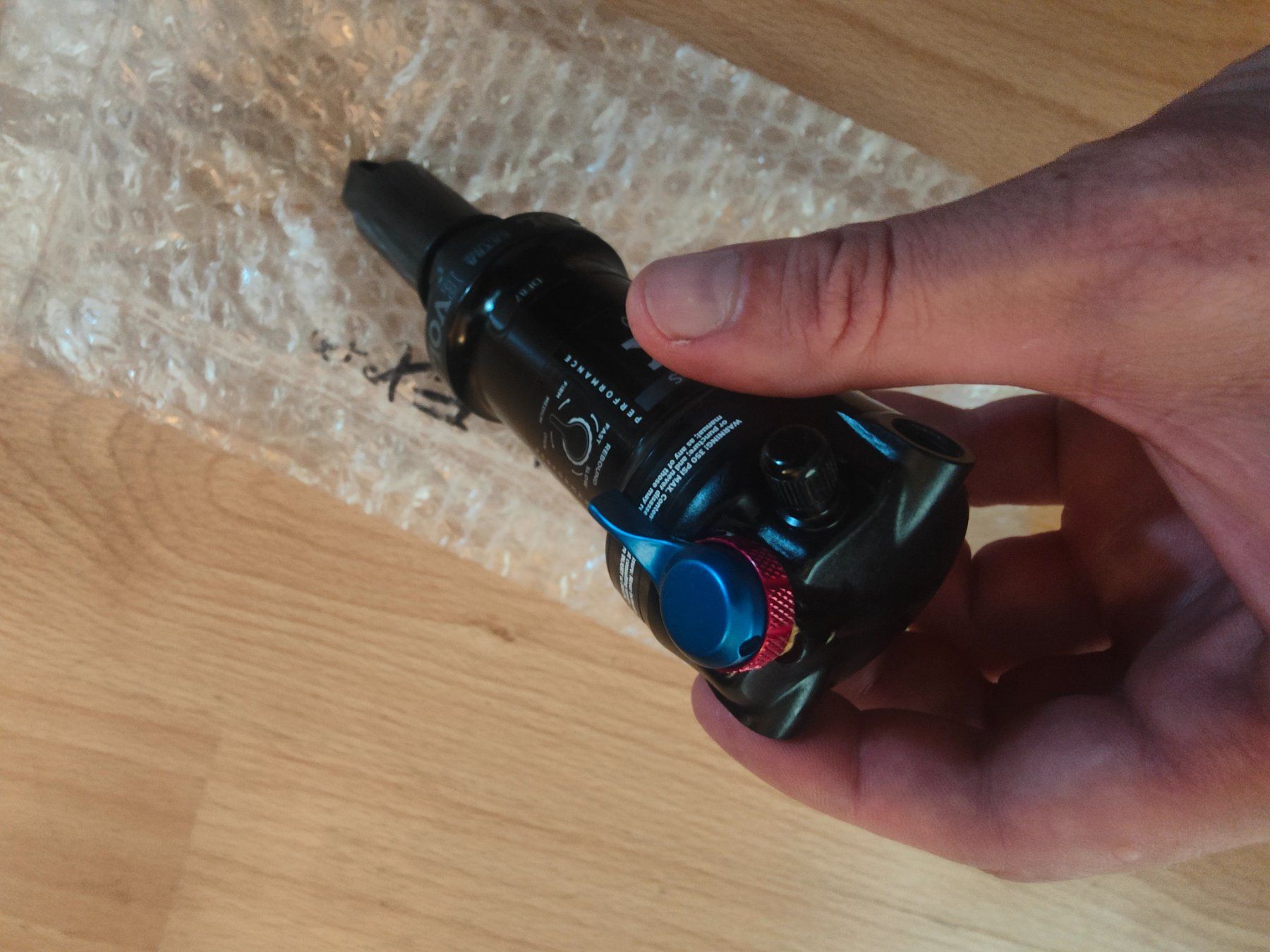 Fox Ersatzteile: Fox Float DPS Dämpfer – Neu und originalverpackt aus Birmensdorf ZH von The_Bike_Hub 3