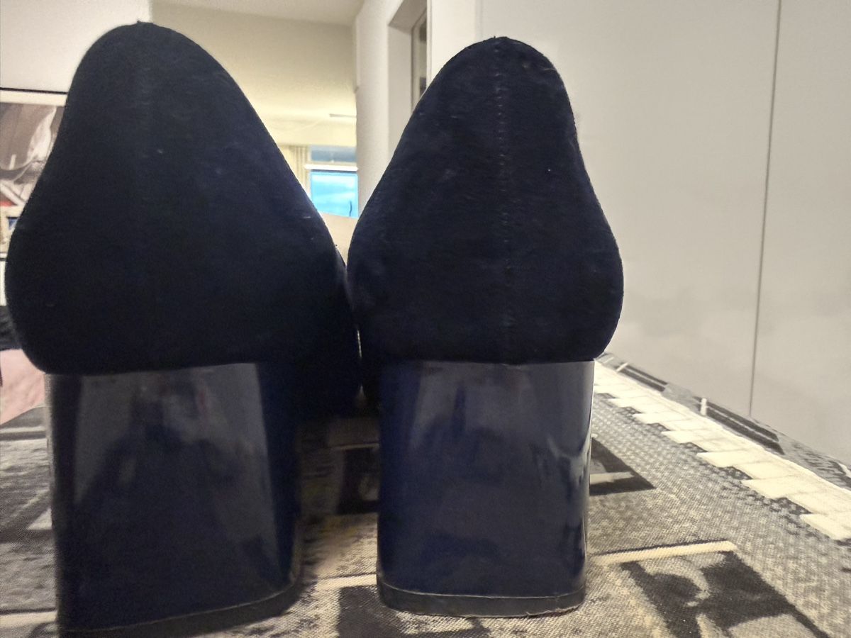 Zara Scarpe da donna: Dunkelblaue Zara Pumps Gr. 41, Blockabsatz, 5.5cm – Usato da Zürich venduto da corinne_secondhand 2