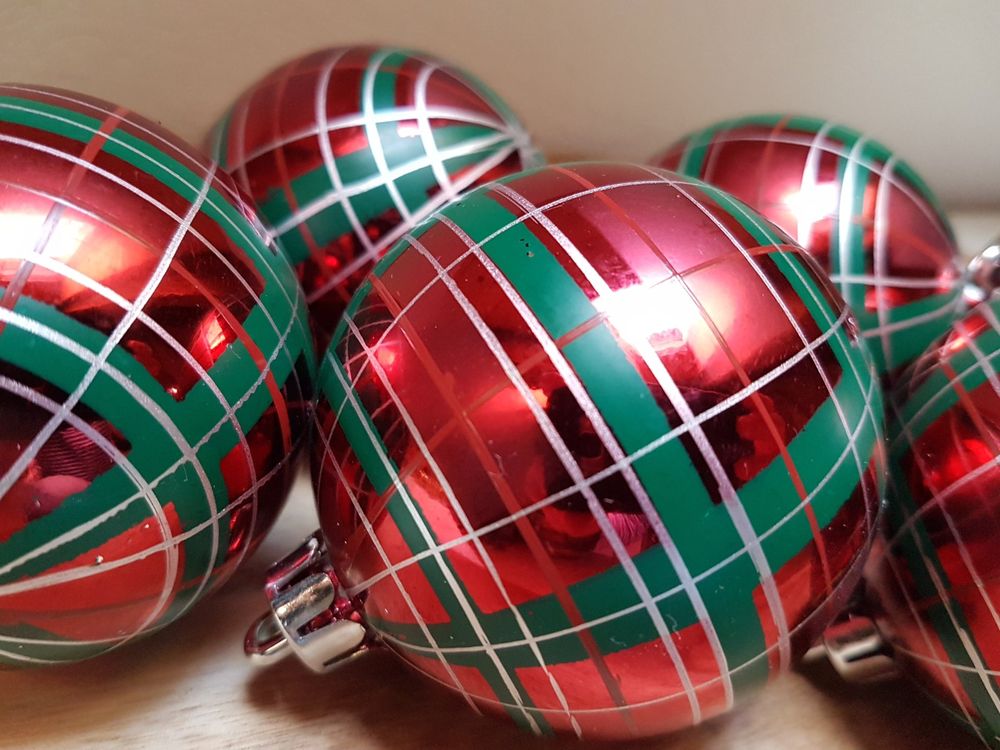 Weihnachtsbaumspitze Mit Beweglichen Elfenbeinen – 55,9 Cm, Grün-rot, Mit Drahtkern, Aus Plüsch