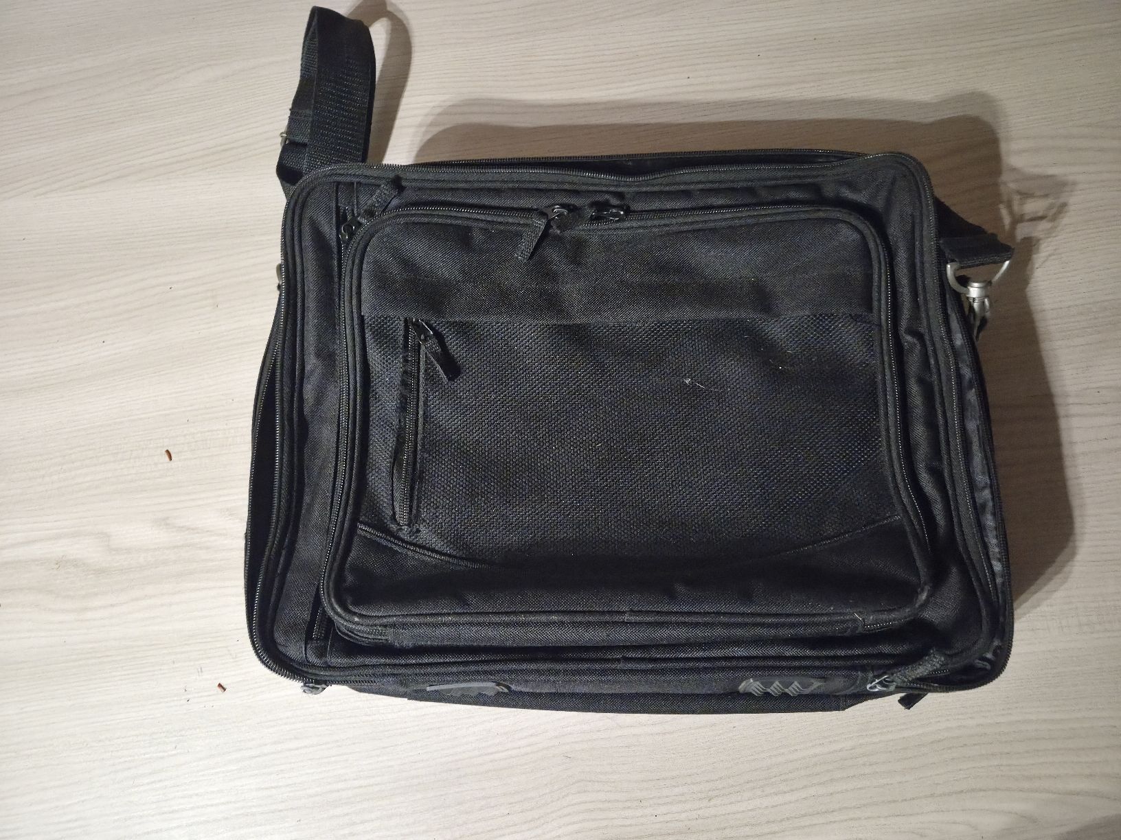 Sacs: Borsa nera – D'occasion à Riva San Vitale par Stekri