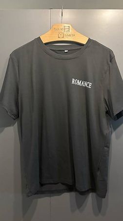Schwarzes Romance T-Shirt 