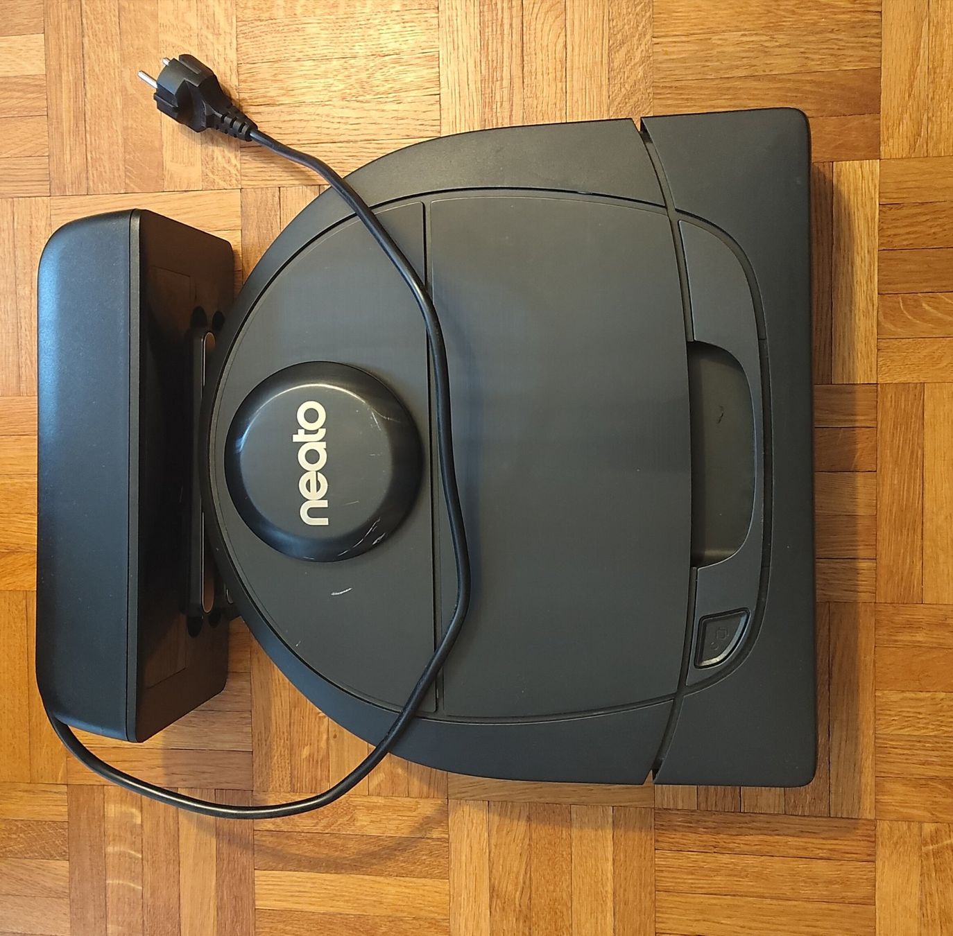 Aspirapolveri & Accessori: Robot aspirateur Neato D6 Connected – Usato da Genève venduto da syl_8xz9 2